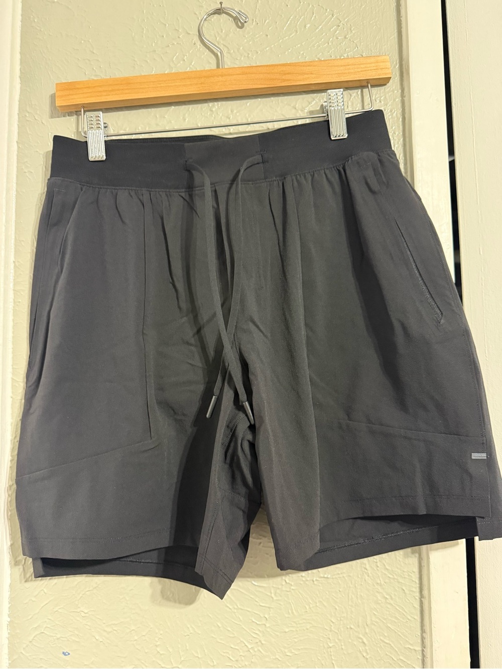lululemon athletica Men's Charcoal Drawstring Training Shorts